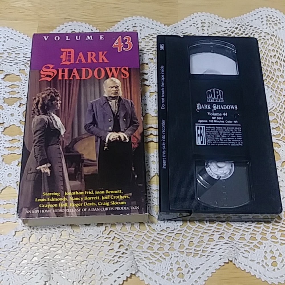 Vintage Dark Shadows Volume 43 VHS - Vampires, werewolves, horror, suspense